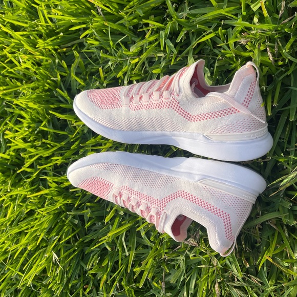 APL TechLoom Breeze women’s Athletic shoes 9.5 cream fire coral white - Picture 8 of 12